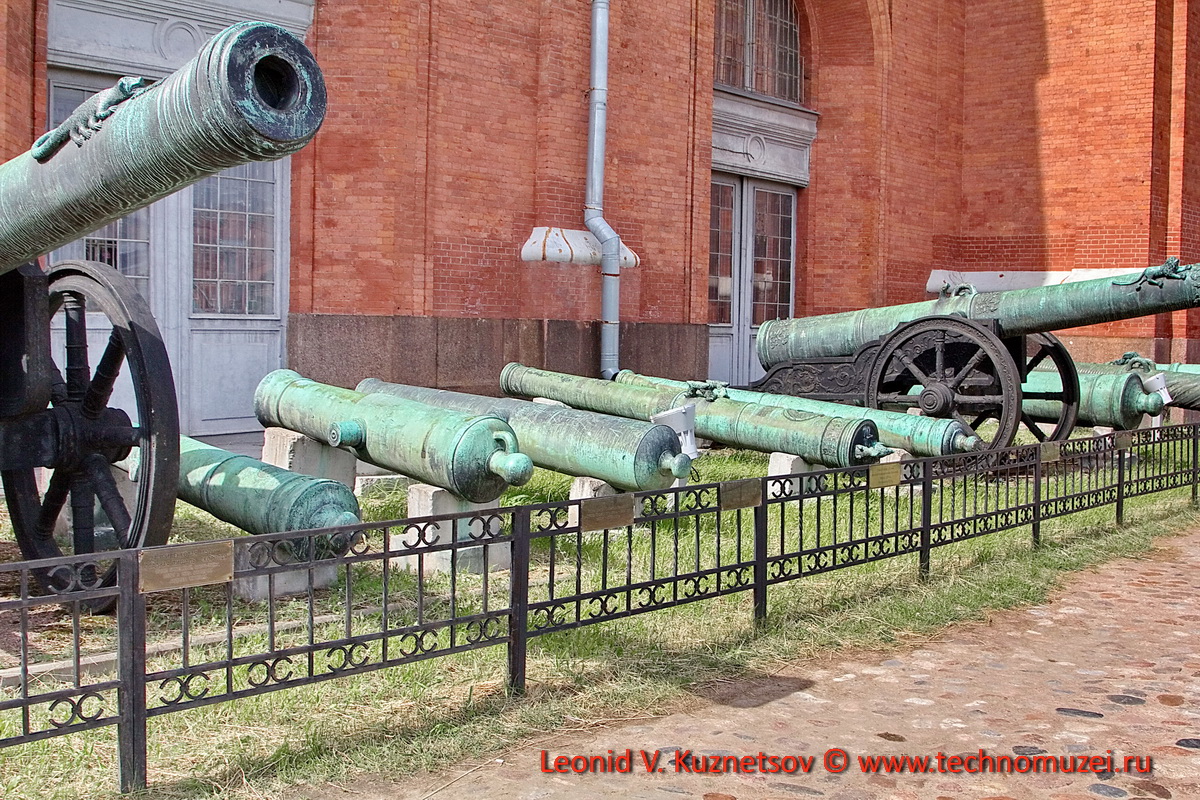 Гладкоствольные пушки в Артиллерийском музее