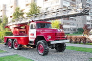 Памятник пожарной машине АЛ-30 в Иваново