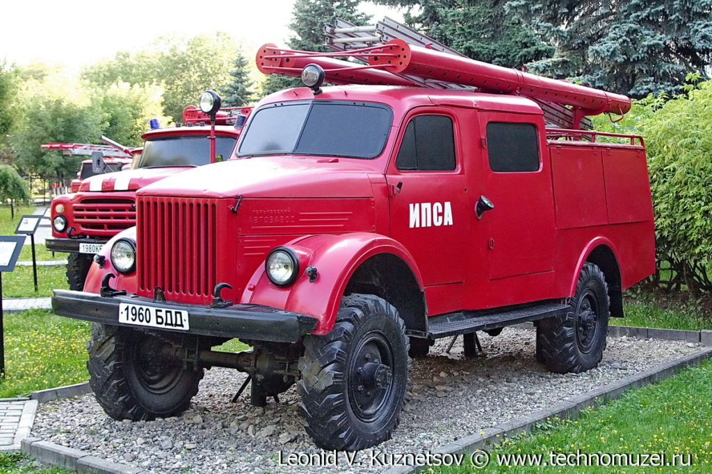 Пожарная цистерна ПМГ-19 АЦ-20(63) модель 19 в музее пожарной техники в Иваново