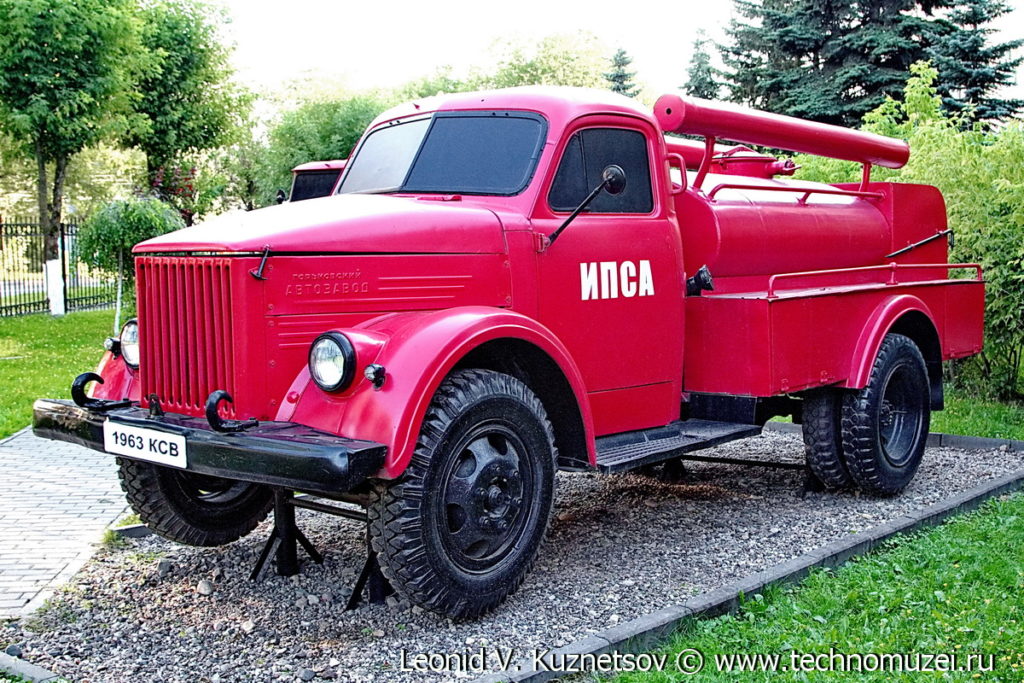 Пожарная цистерна АЦУ-20(51) модель 60 в музее пожарной техники в Иваново