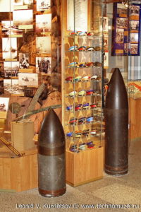 Снаряды крупнокалиберных береговых орудий Музей Вооруженных Сил в Москве