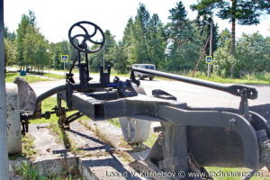 Памятник мелиораторам плуг ПКБ-75 в Угличе