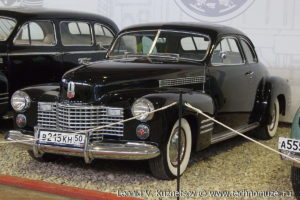 Cadillac 75 Fleetwood купе в музее Московский транспорт