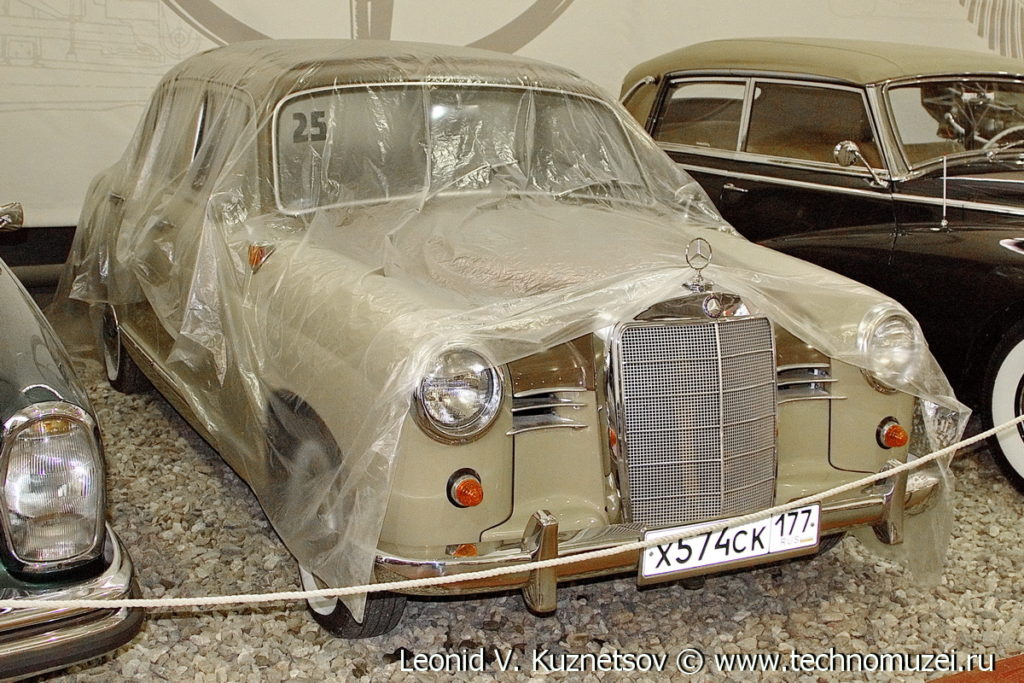 Mercedes-Benz 190 в музее Московский транспорт