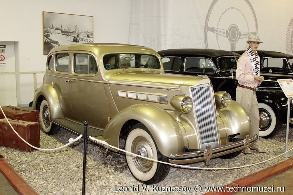 Packard 120 1936 года в музее Московский транспорт