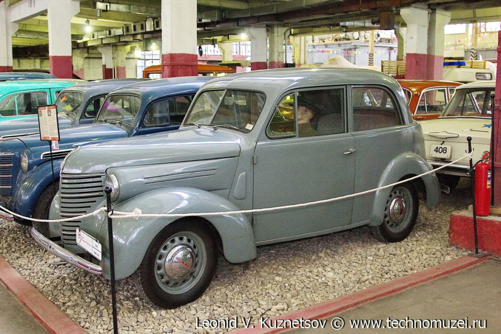КИМ-10-50 1940 года в музее Московский транспорт