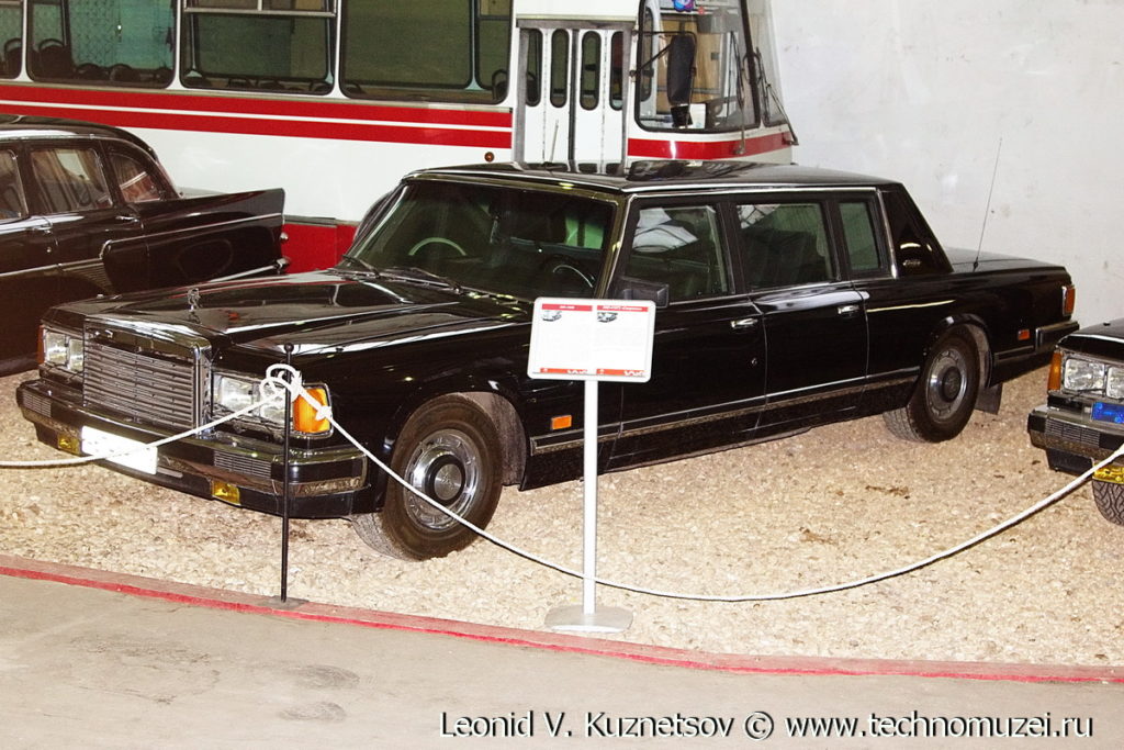 ЗиЛ-41052 в музее Московский транспорт