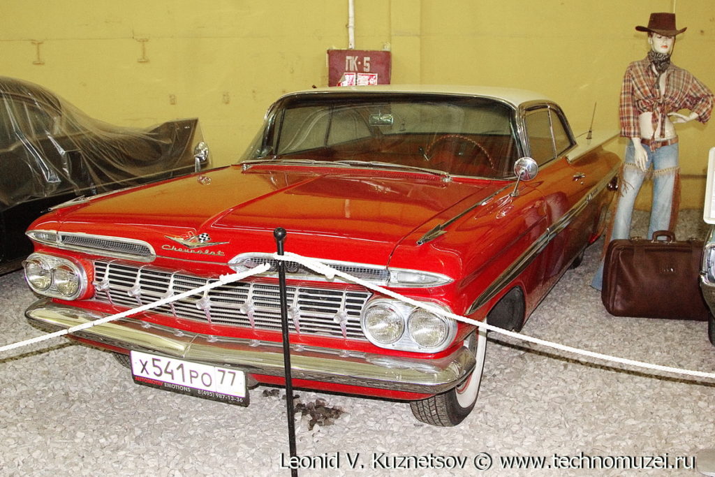Хардтоп Chevrolet Impala 1959 года в музее Московский транспорт