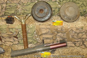 Используемые террористами мины на выставке "Операция в Сирии" в парке Патриот