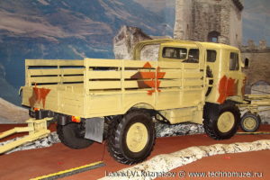 Армейский грузовик ГАЗ-66 в парке Патриот