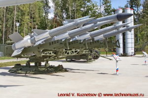 Зенитный комплекс С-125М Нева-М с ракетами 5В27 (В-601П) в парке Патриот