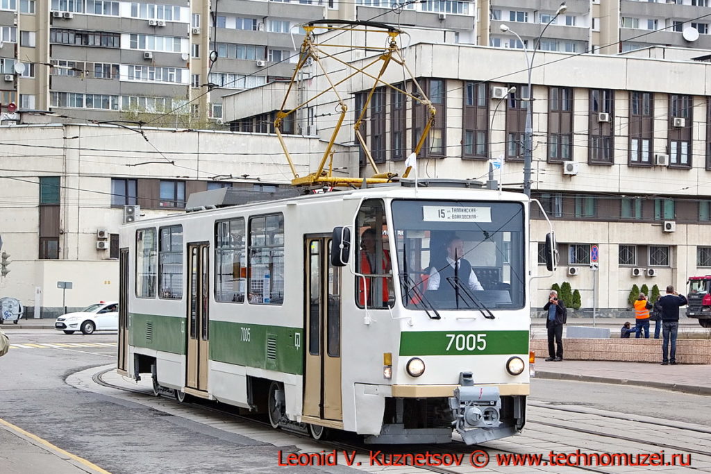 Трамвай Tatra T7B5 на параде трамваев в Москве