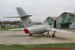 Истребитель МиГ-17 в парке Патриот