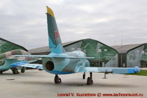 Учебно-боевой самолет Aero L-39 Albatros в парке Патриот