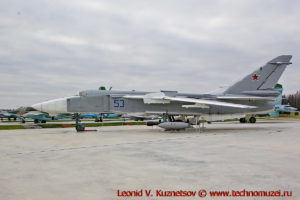 Бомбардировщик Су-24 в парке Патриот