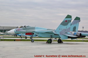 Истребитель Су-27 в парке Патриот
