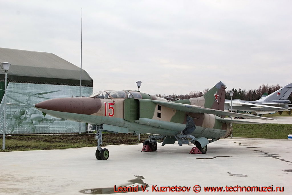 Истребитель МиГ-23У в парке Патриот