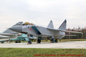 Истребитель-перехватчик МиГ-31 в парке Патриот
