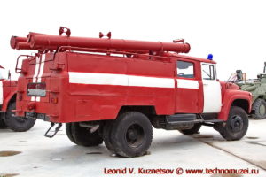 Пожарная автоцистерна АЦ-40(130) в парке Патриот