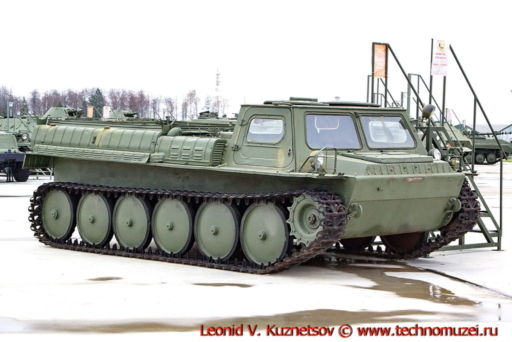 Гусеничный транспортер ГТ-СМ-1Д (ГАЗ-71) в парке Патриот