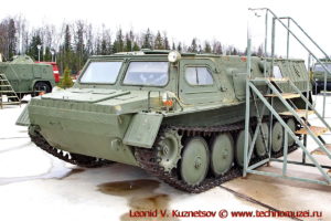 Гусеничный транспортер МТ-М (ГАЗ-3933) в парке Патриот