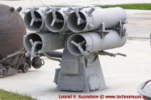 Реактивно-бомбометная установка РБУ-1200 Ураган в парке Патриот