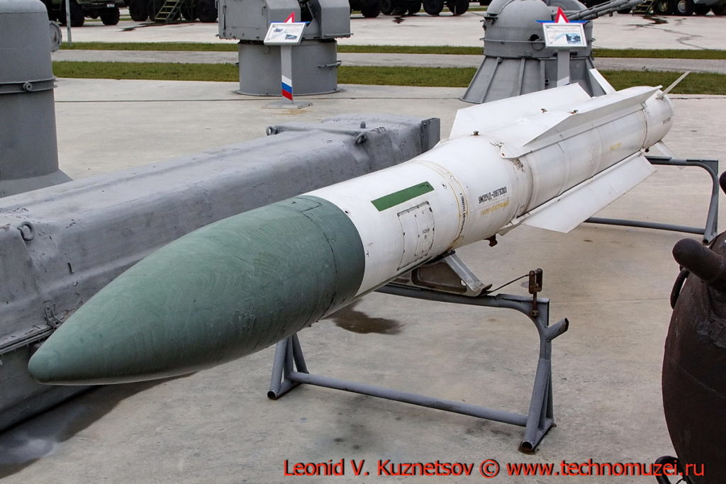 Зенитная ракета 9М38УД в парке Патриот