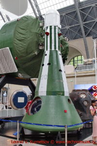 Многоразовый возвращаемый модуль ракетно-космического комплекса Алмаз в павильоне Космос на ВДНХ