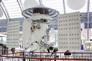 Макет станции Марс-5 в павильоне Космос на ВДНХ