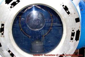 Базовый блок орбитальной станции Мир в павильоне Космос на ВДНХ