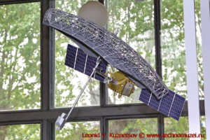 Макет спутника дистанционного зондирования Земли Кондор-Э в павильоне Космос на ВДНХ