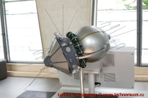 Космический корабль Восток-1 в павильоне Космос на ВДНХ