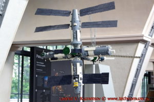 Макет орбитальной станции Мир в павильоне Космос на ВДНХ