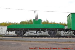 Зенитная платформа на памятнике железнодорожникам в Мценске