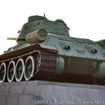 Танк Т-34-85 в сквере Танкистов в Орле