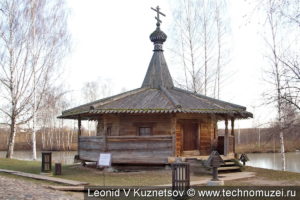 Часовня из деревни Большое Токарёво в этнографическом музее Костромская слобода