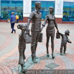 Скульптура Семья в Орловском ГРИНН Центре