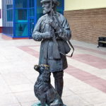 Скульптура Ивана Тургенева в Литературном сквере у Орловского ГРИНН Центра