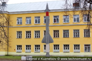 Зенитная ракета В-300 комплекса С-25 Беркут у Ярославского училища ПВО