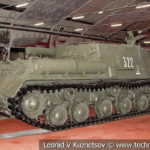 152-мм самоходная артиллерийская установка СУ-152 в музейном комплексе парка Патриот