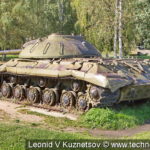 Танк ИС-3 в Ленино-Снегиревском военно-историческом музее