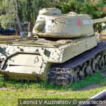 Танк ИС-2М в Ленино-Снегиревском военно-историческом музее