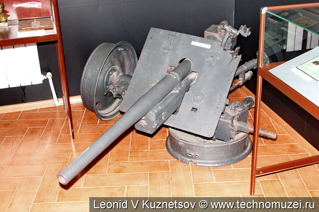 Фрагменты немецкой 37-мм противотанковой пушки образца 1940 года в Ленино-Снегиревском военно-историческом музее