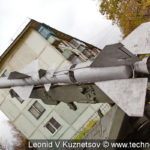 Пусковая установка СМ-90 с ракетой комплекса С-75М "Волхов" в музее войск ПВО в Балашихе