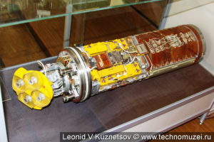 Радиолокационная головка самонаведения 9Б-1101К в музее войск ПВО в Балашихе