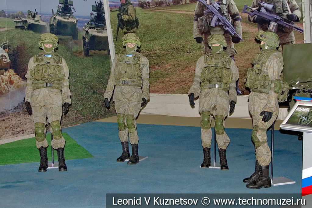 Комплект боевой экипировки "Ратник" второго поколения в музейном комплексе парка Патриот