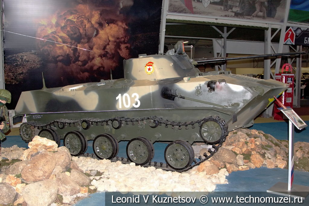 Боевая машина десанта БМД-2 в музейном комплексе парка Патриот