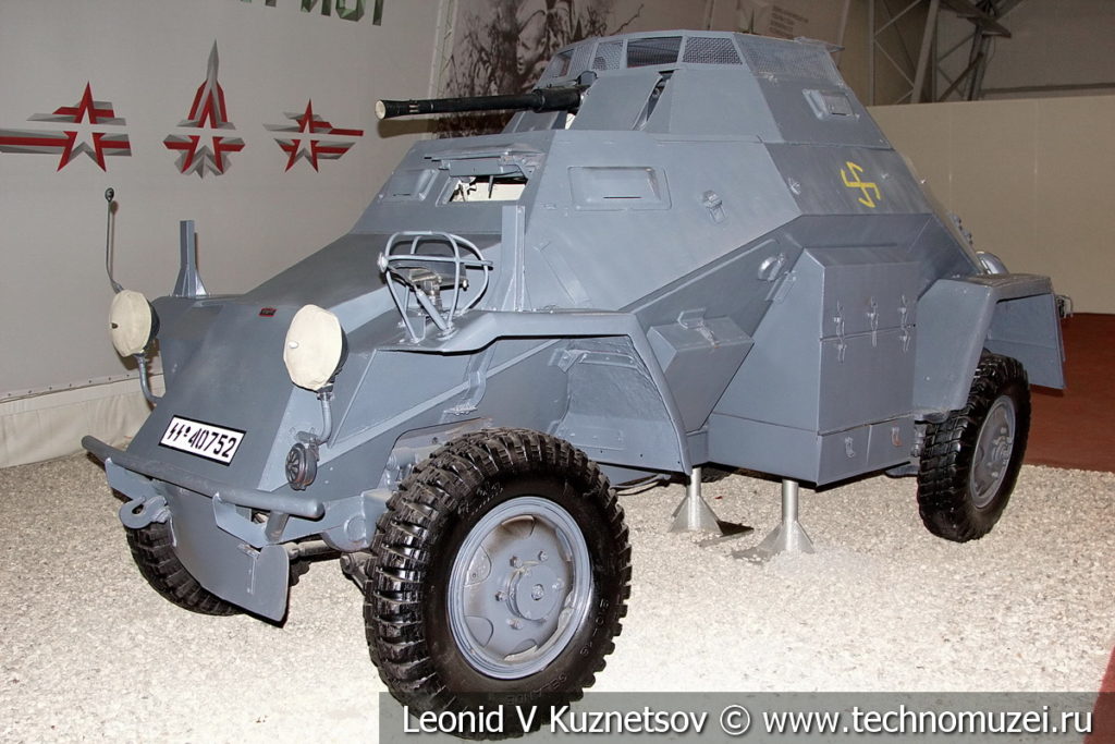 Немецкий бронеавтомобиль Sd. Kfz. 222 в музейном комплексе парка Патриот