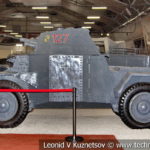 Французский бронеавтомобиль Panhard AMD-35 в музейном комплексе парка Патриот