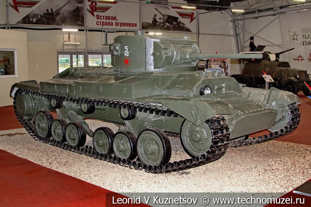 Английский пехотный танк Mk.III Valentine-II в музейном комплексе парка Патриот